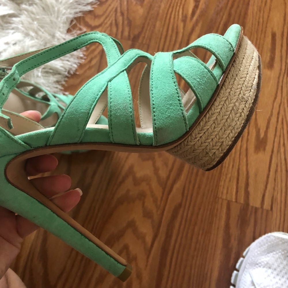 Like new Pelle Moda heels!